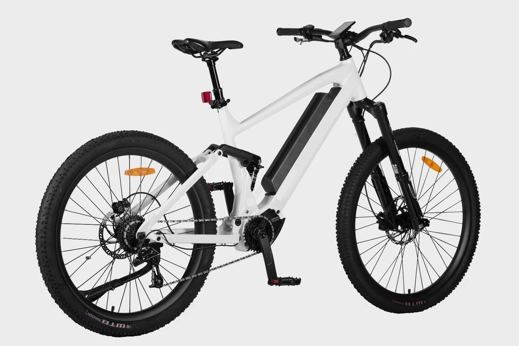 45-degree angle view of DAMAXED electric mountain bike, equipped with a Bafang M600 Mid-drive Motor 500W, 9-speed derailleur, and LG 48V14Ah battery. Top speed of 24+ MPH and 45-mile range per charge.