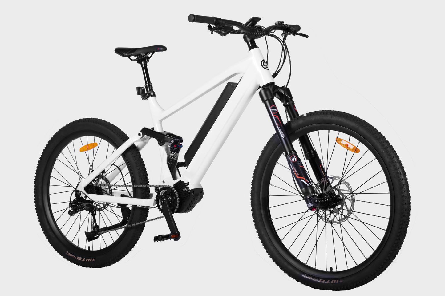 45-degree angle view of DAMAXED electric mountain bike, equipped with a Bafang M600 Mid-drive Motor 500W, 9-speed derailleur, and LG 48V14Ah battery. Top speed of 24+ MPH and 45-mile range per charge.